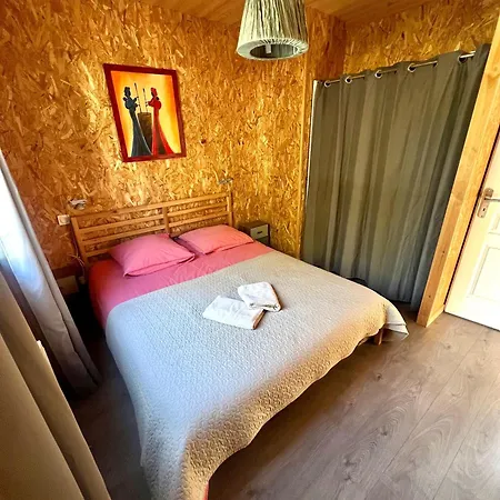 Bois Baobab 5 Min A Pieds De L'ocean מונטליבה-לה-באן